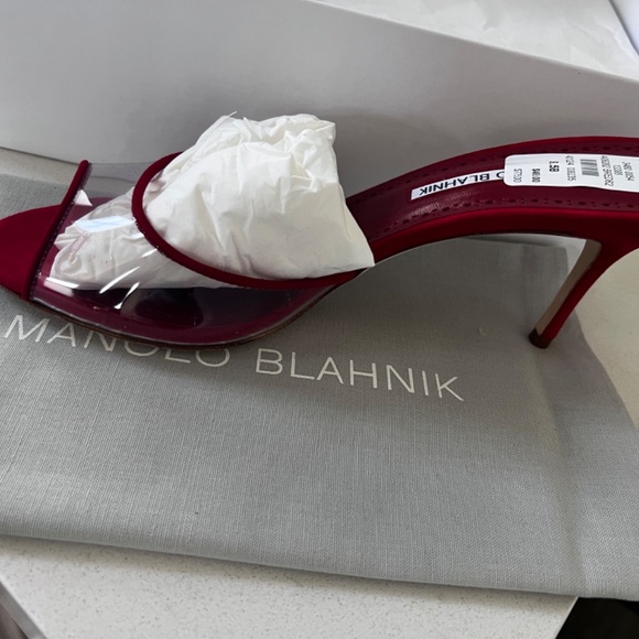 Manolo Blahnik Jadifa heels - Picture 5 of 6